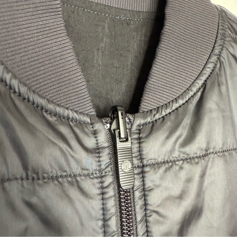 Lululemon Women's Non Stop Reversible Black Bomber Jacket Size 4 - Picture 8 of 12